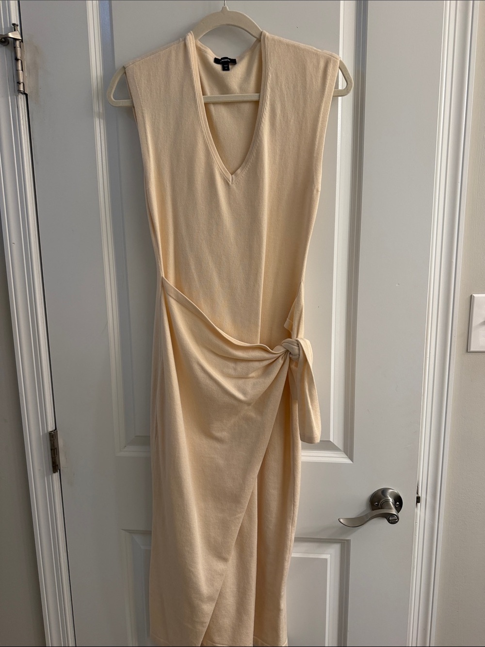 Express Sleeveless V-Neck Midi Dress in Light Cream with Side Tie